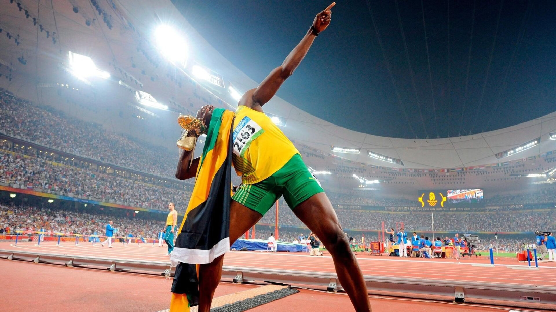 仰泳出水角度更有利推进，仰泳的推进力在哪里