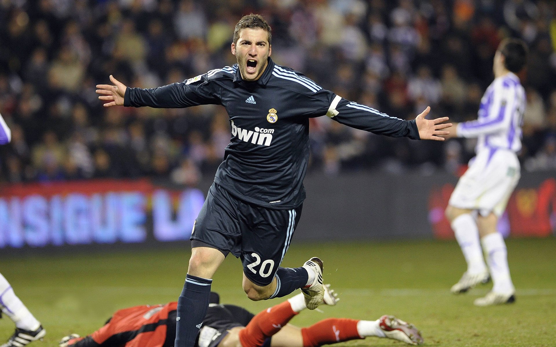 柯洁豪取连胜围棋冠军赛,柯洁拿了几个围棋世界冠军