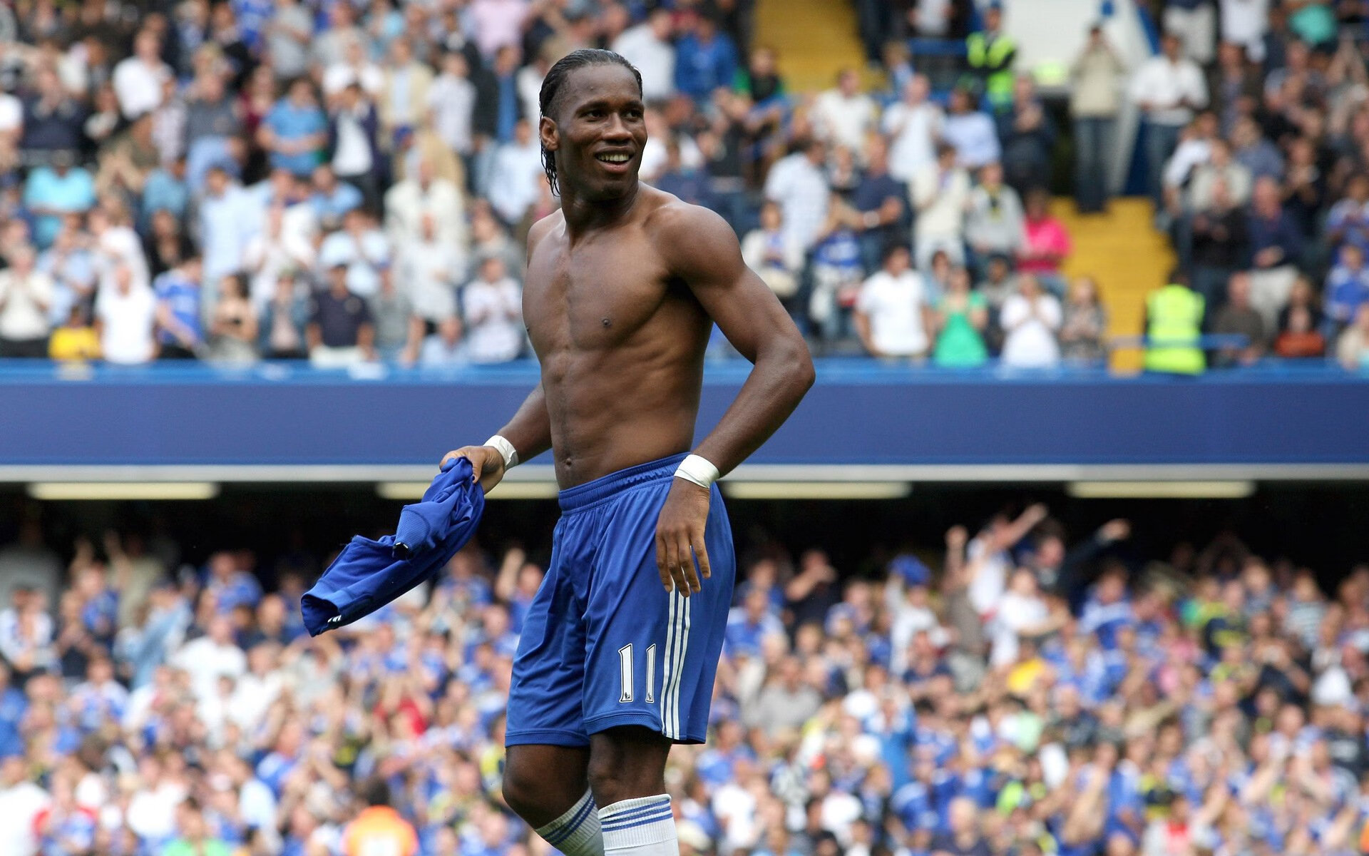 球场上的艺术大师：那些被誉为“艺术家的欧冠瞬间